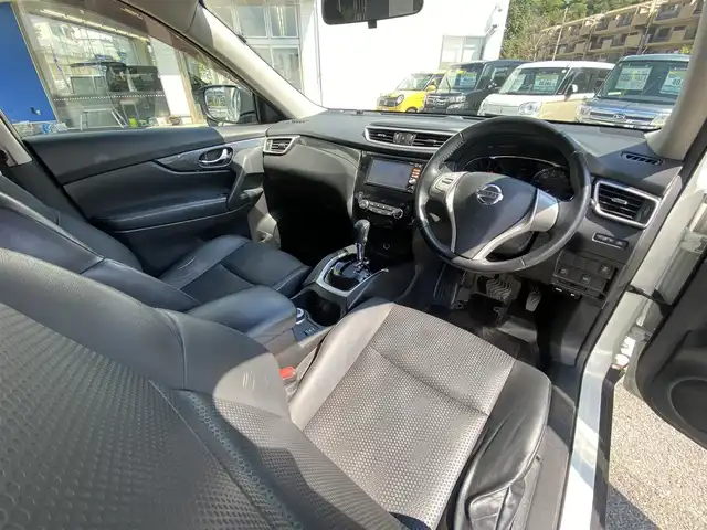 日産 エクストレイル 20X 兵庫県 2014(平26)年 10.9万km ブリリアントホワイトパール (株)IDOMが運営する【じしゃロン神戸名谷店】の自社ローン専用車両になりますこちらは現金またはオートローンご利用時の価格です。自社ローンご希望の方は別途その旨お申付け下さい。/純正ナビ/CD/DVD/Bluetooth/AUX/TV/バックカメラ/オートライト/ダウンヒルアシストコントロール/ステアリングスイッチ/電動格納ミラー/ETC/シートヒーター/カプロンシート/フォグランプ/純正アルミホイール/純正フロアマット/横滑り防止機能