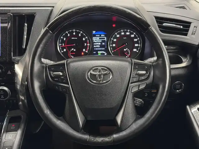 トヨタ アルファード S Cパッケージ 三重県 2020(令2)年 6.3万km ホワイトパールクリスタルシャイン ガソリン/FF/MTモード付インパネCVT/純正 9インチディスプレイオーディオ/（FM/AM/CD/DVD/USB/iPod/Bluetooth/TV/Miracast）/12.1インチ 後席モニター/バックガイドモニター/モデリスタエアロ（F/S/R下）＋シグネチャーイルミ/両側パワースライドドア/ドライブレコーダー 前後/ETC/Toyota Safety Sense/・プリクラッシュセーフティ/・レーントレーシングアシスト/・【OP】ブラインドスポットモニター&リヤクロストラフィックアラート/・クリアランスソナー/・パーキングサポートブレーキ/・アダプティブハイビームシステム/・レーダークルコン/・ロードサインアシスト/・【OP】ITS Connect/など/装備/・【OP】ツインムーンルーフ/・【OP】デジタルインナーミラー/・合皮シート/・パワーシート（D/N）/・エグゼクティブパワーシート（電動リクライニング＆オットマン（N/2nd））/・パワーバックドア/・シートヒーター、ベンチレーション（D/N）/・ステアリングヒーター/・AC100Vコンセント/・3眼フルLEDヘッドランプ＋フロントフォグランプ/・左右後席独立オートエアコン/など