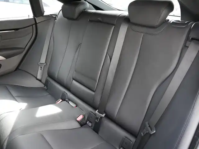 ＢＭＷ ４３５ｉ グランクーペ Mスポーツ 静岡県 2014(平26)年 5.3万km アルピンホワイトⅢ インテリジェントセーフティ/衝突軽減ブレーキ車線逸脱警告/アクティブクルーズコントロール/ヘッドアップディスプレイ/ブラックレザーシートシートヒーター/IDriveHDDナビフルセグTVBluetooth/バックカメラ/LEDヘッドライト/パワーバックドア/コンフォートアクセス/ミラー一体型ETC/レインセンサー