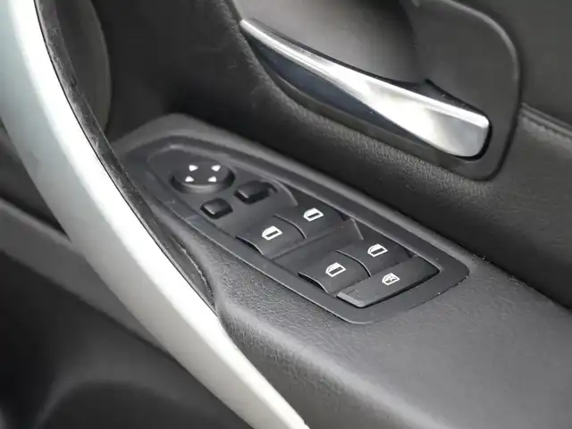 ＢＭＷ ４３５ｉ グランクーペ Mスポーツ 静岡県 2014(平26)年 5.3万km アルピンホワイトⅢ インテリジェントセーフティ/衝突軽減ブレーキ車線逸脱警告/アクティブクルーズコントロール/ヘッドアップディスプレイ/ブラックレザーシートシートヒーター/IDriveHDDナビフルセグTVBluetooth/バックカメラ/LEDヘッドライト/パワーバックドア/コンフォートアクセス/ミラー一体型ETC/レインセンサー