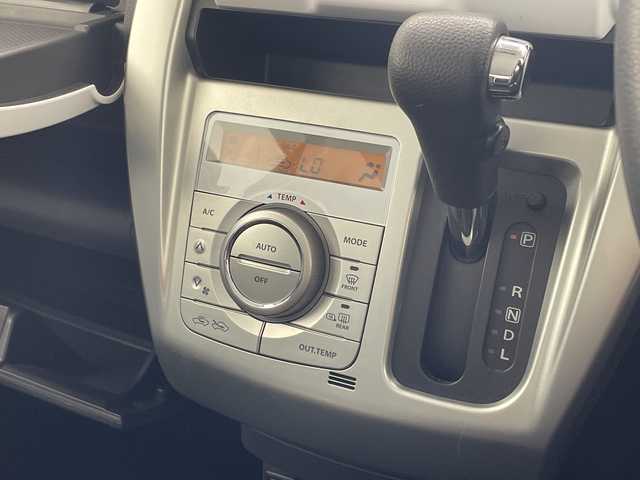 スズキ ハスラー G ターボ 沖縄県 2018(平30)年 9万km フェニックスレッドパール/ブルーイッシュブラックパール 社外ナビ　【AVIC-RW801】/　(フルセグＴＶ　Ｂｌｕｅｔｏｏｔｈ　ＣＤ　ＤＶＤ)　　/プッシュスタート　/スマートキー　/純正フロアマット　/オートエアコン　/シートヒーター　/ビルトインＥＴＣ　/パワーステアリング　/ＵＳＢ　/ベンチシート/アイドリングストップ/衝突軽減ブレーキ