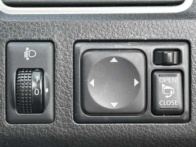 日産 セレナ ハイウェイスター Vセレクション 福島県 2012(平24)年 7.3万km ブリリアントホワイトパール 社外メモリナビ/　【フルセグ/CD/DVD/USB/AUX】/バックカメラ/クルーズコントロール/ＥＴＣ/社外１５inアルミホイール/両側パワースライドドア/後席モニター/ハロゲンライト（AUTO機能付き）/フォグランプ/ヘッドライトレベライザー/ウィンカーミラー/電動格納ミラー/スマートキー/プッシュスタート/横滑り防止装置/ＡＢＳ/ドアバイザー/純正フロアマット
