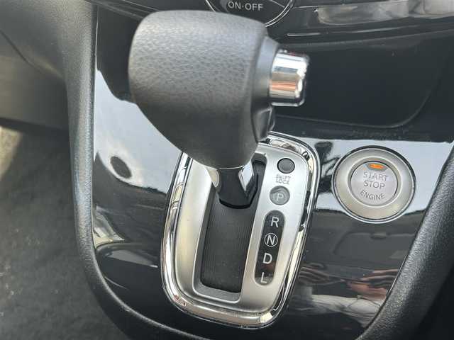 日産 セレナ ハイウェイスター Vセレクション 福島県 2012(平24)年 7.3万km ブリリアントホワイトパール 社外メモリナビ/　【フルセグ/CD/DVD/USB/AUX】/バックカメラ/クルーズコントロール/ＥＴＣ/社外１５inアルミホイール/両側パワースライドドア/後席モニター/ハロゲンライト（AUTO機能付き）/フォグランプ/ヘッドライトレベライザー/ウィンカーミラー/電動格納ミラー/スマートキー/プッシュスタート/横滑り防止装置/ＡＢＳ/ドアバイザー/純正フロアマット