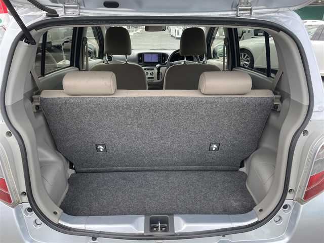 ダイハツ ミラ イース X メモリアルエディション 千葉県 2013(平25)年 9.5万km ブライトシルバーメタリック ワンオーナー/純正SDナビ【NSCT-W63D】/バックカメラ/キーレスキー/純正エアロ/ヘッドライトレベライザー/フォグランプ/純正14インチアルミホイール/アイドリングストップ/ドアバイザー/ヘッドライトレベライザー/新車時保証書&取扱店舗