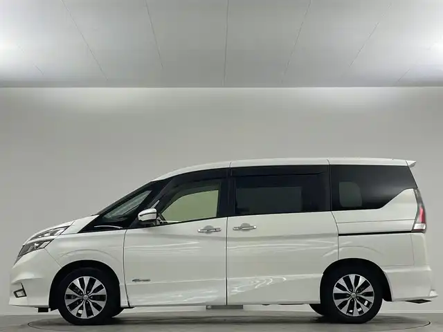 日産 セレナ ハイウェイスター Vセレクション 埼玉県 2018(平30)年 6.5万km ブリリアントホワイトパール アルパイン９型ナビ　アルパイン１０．１型後席モニター　アラウンドビューモニター　Ｂｌｕｅｔｏｏｔｈ　　プロパイロット　デジタルインナーミラー　両側パワースライドドア　オートハイビーム　　ＥＴＣ
