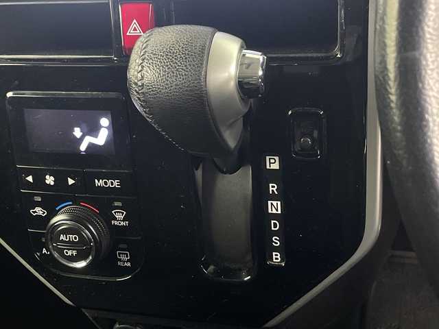 トヨタ タンク カスタムG S 埼玉県 2017(平29)年 5.4万km パールホワイトⅢ 社外ナビ/　（ＴＶ／Ｂｌｕｅｔｏｏｔｈ／ＤＶＤ／ＣＤ）　/ビルトインＥＴＣ/両側パワースライドドア　/衝突軽減ブレーキ　/クルーズコントロール　/横滑り防止措置　/純正アルミホイール/フロアマット/LEDヘッドライト/フォグランプ/ロールサンシェード/プッシュスタート/アイドリングストップ/スマートキー×２/ウインカーミラー