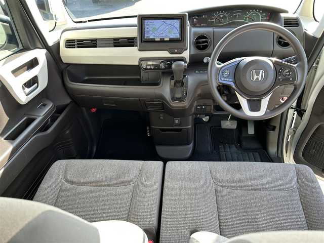 ホンダ Ｎ ＢＯＸ G 福岡県 2021(令3)年 3.4万km プラチナホワイトパール 社外SDナビ/・バックカメラ/・BT/・iPod/・AUX/クルーズコントロール/レーンキープアシスト/コーナーセンサー/社外ETC/LEDヘッドライト/オートライト/両側スライドドア/スマートキー/スペアキー/パーキングアシスト