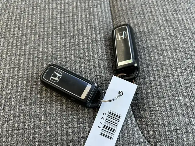 ホンダ Ｎ ＢＯＸ G 福岡県 2021(令3)年 3.4万km プラチナホワイトパール 社外SDナビ/・バックカメラ/・BT/・iPod/・AUX/クルーズコントロール/レーンキープアシスト/コーナーセンサー/社外ETC/LEDヘッドライト/オートライト/両側スライドドア/スマートキー/スペアキー/パーキングアシスト