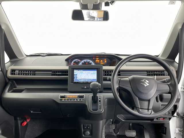 スズキ ワゴンＲ HYBRID FX 長野県 2022(令4)年 2.9万km スペリアホワイト 4WD/社外メモリナビ（型番：AVIC-RZ403)/(CD/DVD/SD/USB/AUX/FM/AM)/バックカメラ/ＥＴＣ/クリアランスソナー/衝突被害軽減システム/盗難防止装置/オートマチックハイビーム/オートライト/コーナーセンサー（後列）/シートヒーター（前席）/アイドリングストップ/スマートキー/スペアキー１本/保証書/取扱説明書