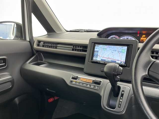 スズキ ワゴンＲ HYBRID FX 長野県 2022(令4)年 2.9万km スペリアホワイト 4WD/社外メモリナビ（型番：AVIC-RZ403)/(CD/DVD/SD/USB/AUX/FM/AM)/バックカメラ/ＥＴＣ/クリアランスソナー/衝突被害軽減システム/盗難防止装置/オートマチックハイビーム/オートライト/コーナーセンサー（後列）/シートヒーター（前席）/アイドリングストップ/スマートキー/スペアキー１本/保証書/取扱説明書