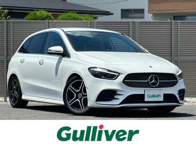 メルセデス・ベンツ Ｍ・ベンツ Ｂ２００ｄ AMGライン 千葉県 2023(令5)年 0.5万km ポーラホワイト 純正ナビ/フルセグTV/Bluetooth接続/ETC/CD/DVD再生/バックカメラ/パワーバックドア/レダークルーズコントロール/前席シートヒーター/1列目メモリーパワーシート/置くだけ充電/レーンアシスト/衝突被害軽減システム/エレクトロニックスタビリティプログラム/アクティブパーキングアシスト/アダクティブハイビームアシストプラス/電動格納ウィンカーミラー/プッシュスタート/スマートキー/スペアキー１本/LEDマルチビームハイライト/18インチAMGアルミホイール/純正フロアマット/保証書/取扱説明書