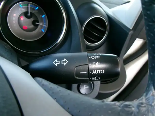 ホンダ フィット ハイブリット スマート セレクション 群馬県 2013(平25)年 6.9万km プレミアムホワイトパール メモリナビ/ワンセグテレビ/バックカメラ/クルーズコントロール/ETC/HID