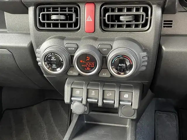 スズキ ジムニー XL 山梨県 2023(令5)年 0.9万km ジャングルグリーン 純正オーディオ/CD/Bluetooth/AM/FM/USB/純正AW16インチ/横滑り防止装置/レーンキープアシスト/スマートキー/プッシュスタート