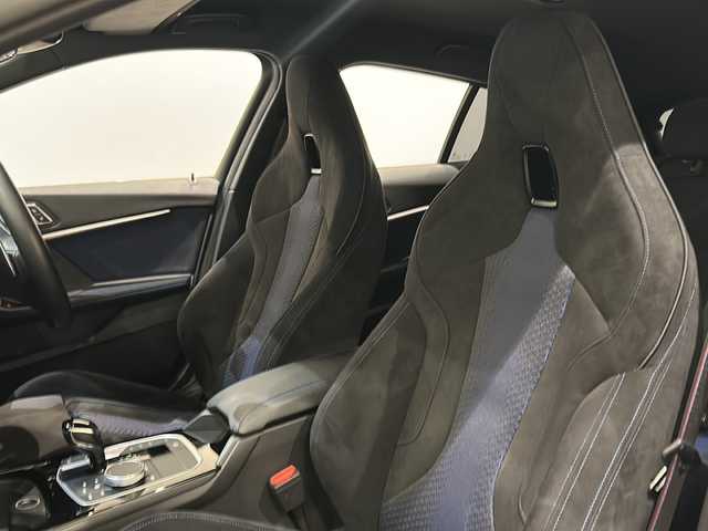 ＢＭＷ Ｍ１３５ｉ xDrive 新潟県 2020(令2)年 2.3万km アルピンホワイトⅢ Mスポーツシート/純正ナビ/バックカメラ/ETC/ドライブレコーダー/アクティブクルーズコントロール/パドルシフト/衝突被害軽減ブレーキ/レーンキープアシスト/ブラインドスポットアシスト/パワーシート/シートヒーター/パワーバックドア/純正18インチアルミホイール/LEDヘッドライト/パーキングアシスト