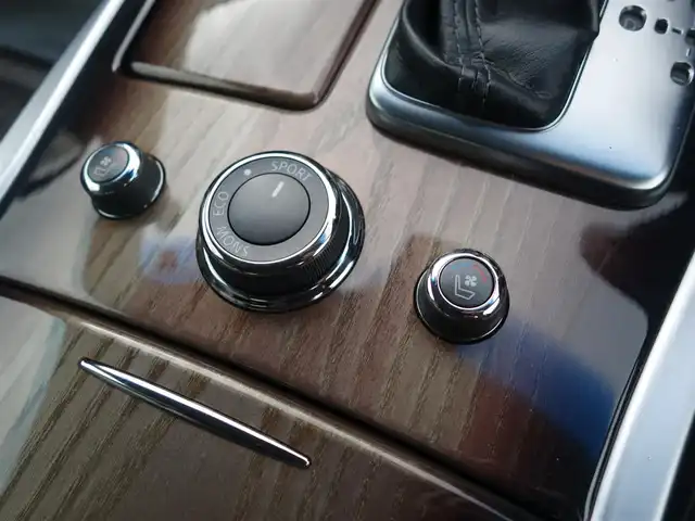 日産 フーガ 370GT FOUR 山形県 2011(平23)年 10.8万km ガーネットブラック 4WD/純正HDDナビ/　　【CD　DVD　BT　フルセグ　AUX　USB】/バックカメラ / サイドカメラ/レーダークルーズコントロール/HIDオートライト/レザーシート/パワーシート/エアシート/純正18インチアルミホイール/ドライブレコーダー/ステアリングスイッチ/インテリジェントキー×2/ETC