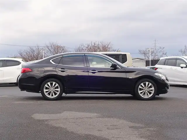 日産 フーガ 370GT FOUR 山形県 2011(平23)年 10.8万km ガーネットブラック 4WD/純正HDDナビ/　　【CD　DVD　BT　フルセグ　AUX　USB】/バックカメラ / サイドカメラ/レーダークルーズコントロール/HIDオートライト/レザーシート/パワーシート/エアシート/純正18インチアルミホイール/ドライブレコーダー/ステアリングスイッチ/インテリジェントキー×2/ETC