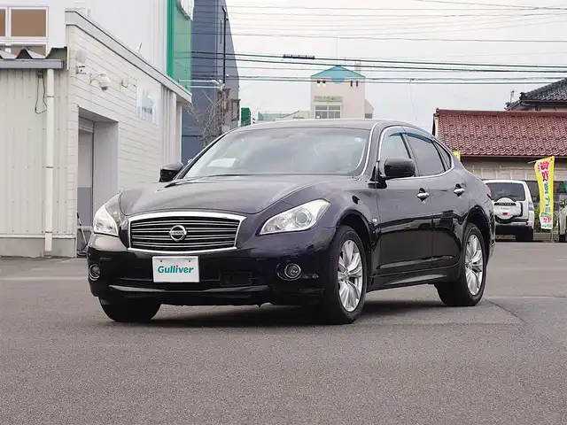 日産 フーガ 370GT FOUR 山形県 2011(平23)年 10.8万km ガーネットブラック 4WD/純正HDDナビ/　　【CD　DVD　BT　フルセグ　AUX　USB】/バックカメラ / サイドカメラ/レーダークルーズコントロール/HIDオートライト/レザーシート/パワーシート/エアシート/純正18インチアルミホイール/ドライブレコーダー/ステアリングスイッチ/インテリジェントキー×2/ETC