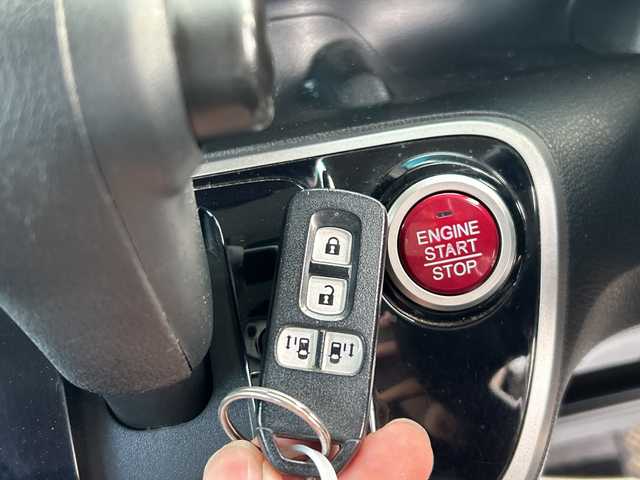 ホンダ Ｎ ＢＯＸ G Lパッケージ 大阪府 2014(平26)年 4.7万km プレミアムブロンズパール 社外ナビ(BT/CD/DVD/SD/USB/ワンセグ)/バックカメラ/衝突被害軽減システム/両側パワースライドドア/純正アルミホイール/純正フロアマット/アイドリングストップ/フルフラットシート/チップアップシート/カーテンエアバック/プッシュスタートボタン/ハロゲンヘッドライト