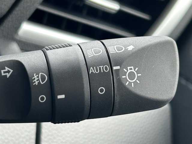 トヨタ ルーミー カスタムG 岩手県 2024(令6)年 0.1万km パールホワイトⅢ ・ワンオーナー/・両側パワースライドドア/・ACC（アクティブクルーズコントロール）/・純正ディスプレイオーディオ（Ａｐｐｌｅ　ＣａｒＰｌａｙ/フルセグTV/BT/USB/ipod/ラジオ）/・全周囲カメラ/・Ｄ席＋Ｎ席シートヒーター/・電子パーキング/・ブレーキホールド/・横滑り防止/・アイドリングストップ/・純正フロアマット/・ドアバイザー/・サンシェード/・オートライト/・nanoe エアコン