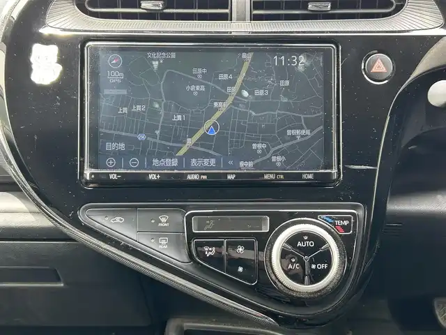 トヨタ アクア S スタイルブラック 福岡県 2020(令2)年 4.4万km ダークブルーマイカ ワンオーナー/純正9インチSDナビ【NSZT-Y68T】/　(AM/FM/CD/DVD/Bluetooth/フルセグTV)/バックカメラ/トヨタセーフティセンス/・プリクラッシュセーフティ/・レーンディパーチャーアラート/・オートマッチックハイビーム/・先行車発進アラーム/・前方センサー/シートヒーター(運転席/助手席)/ステアリングスイッチ/前後ドライブレコーダー【コムテックi-safe Simple4 DC-DR651】/ビルトインETC/ドライブモードスイッチ(エコ/EV)/「ナノイー」スイッチ/純正フロアマット/ISOFIX/保証書/取扱説明書