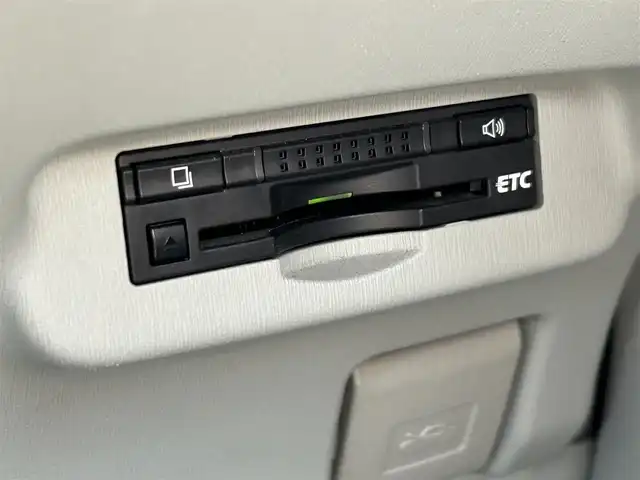 トヨタ プリウス S 愛知県 2012(平24)年 5.1万km フロスティーグリーンマイカ 純正SDナビ/（AM/FM/SD/BT/CD/DVD)/フルセグTV/バックカメラ/ETC/HIDヘッドライト/フォグランプ/プッシュスタート/ステアリングスィッチ/カーテンエアバッグ/ドアバイザー/フロアマット/スマートキー