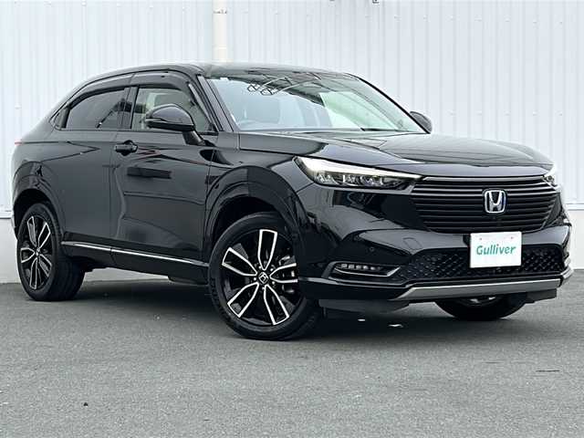 ホンダ ヴェゼル ハイブリッド e:HEV Z 三重県 2021(令3)年 4.8万km クリスタルブラックパール 純正ナビ　/全周囲カメラ /BSM /ワイヤレス充電器 /ビルトインETC2.0 /ステアリングヒーター /革巻きステアリング/ステアリングスイッチ/パワーバックドア /コーナーセンサー /前後ドライブレコーダー/前席シートヒーター /ハーフレザーシート/レーダークルーズコントロール/レーンキープアシスト/衝突軽減ブレーキ/純正フロアマット/LEDヘッドライト/オートハイビーム /オートライト/電動格納ミラー/禁煙車