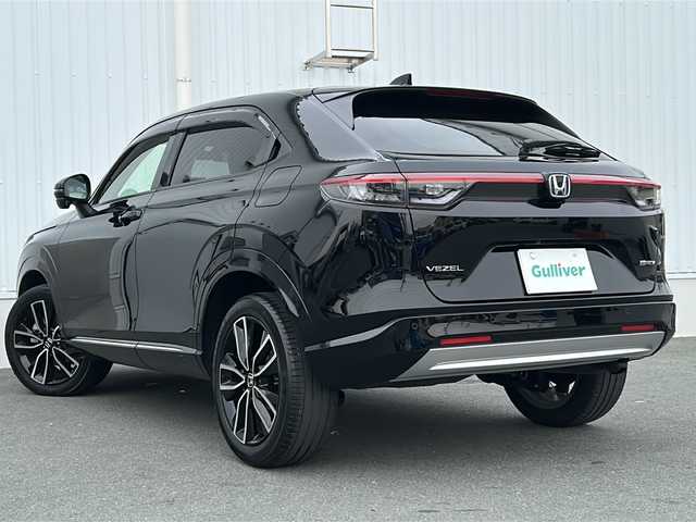ホンダ ヴェゼル ハイブリッド e:HEV Z 三重県 2021(令3)年 4.8万km クリスタルブラックパール 純正ナビ　/全周囲カメラ /BSM /ワイヤレス充電器 /ビルトインETC2.0 /ステアリングヒーター /革巻きステアリング/ステアリングスイッチ/パワーバックドア /コーナーセンサー /前後ドライブレコーダー/前席シートヒーター /ハーフレザーシート/レーダークルーズコントロール/レーンキープアシスト/衝突軽減ブレーキ/純正フロアマット/LEDヘッドライト/オートハイビーム /オートライト/電動格納ミラー/禁煙車