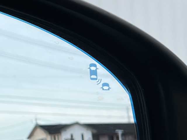 ホンダ ヴェゼル ハイブリッド e:HEV Z 三重県 2021(令3)年 4.8万km クリスタルブラックパール 純正ナビ　/全周囲カメラ /BSM /ワイヤレス充電器 /ビルトインETC2.0 /ステアリングヒーター /革巻きステアリング/ステアリングスイッチ/パワーバックドア /コーナーセンサー /前後ドライブレコーダー/前席シートヒーター /ハーフレザーシート/レーダークルーズコントロール/レーンキープアシスト/衝突軽減ブレーキ/純正フロアマット/LEDヘッドライト/オートハイビーム /オートライト/電動格納ミラー/禁煙車