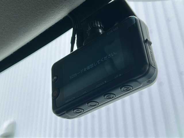 ホンダ ヴェゼル ハイブリッド e:HEV Z 三重県 2021(令3)年 4.8万km クリスタルブラックパール 純正ナビ　/全周囲カメラ /BSM /ワイヤレス充電器 /ビルトインETC2.0 /ステアリングヒーター /革巻きステアリング/ステアリングスイッチ/パワーバックドア /コーナーセンサー /前後ドライブレコーダー/前席シートヒーター /ハーフレザーシート/レーダークルーズコントロール/レーンキープアシスト/衝突軽減ブレーキ/純正フロアマット/LEDヘッドライト/オートハイビーム /オートライト/電動格納ミラー/禁煙車