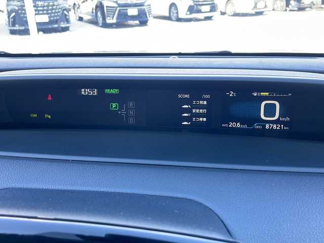 トヨタ プリウス A 道東・釧路十勝 2019(平31)年 8.8万km グレーメタリック ・4WD/・純正9インチSDナビ/(CD FM AM BT フルセグ)/・バックカメラ/・衝突軽減システム/・追従式クルーズコントロール/・S-IPA/・レーンディパーチャーアラート/・車両接近一時停止スイッチ/・ブライドスポットモニター/・ヘッドアップディスプレイ/・横滑り防止/・純正キー一体型エンジンスターター/・ミラーヒーター/・LEDヘッドライト/・フォグライト/・オートマチックハイビーム/・オートライト/・デジタルインナーミラー/・社外ドライブレコーダー/・フロントワイパーデアイサー/・ETC/・革巻きステアリング/・ステアリングスイッチ/・電格ウィンカーミラー/・ドアバイザー/・スマートキー/・プッシュスタート/・純正AW付夏用タイヤ【2024年製　2ミリ】積込