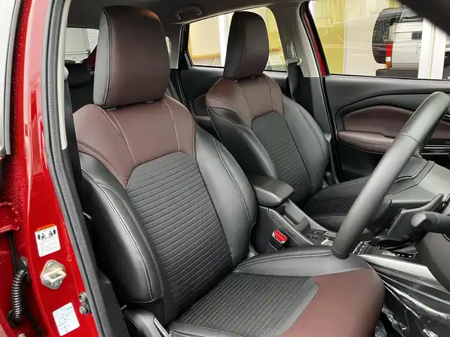 スズキ フロンクス 山口県 2024(令6)年 0.8万km 赤Ⅱ 4WD/デュアルセンサー/　ブレーキサポートII/純正ナビ＆フルセグTV/　＆全方位モニター/純正LEDヘッドライト/純正16インチアルミ/フロントシートヒーター/ヘッドアップディスプレイ/おくだけ充電/レーンキープアシスト/衝突被害軽減ブレーキ/アダプティブ/　クルーズコントロール/パドルシフト/オートハイビーム