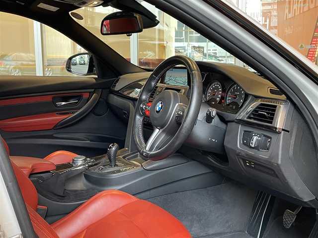 ＢＭＷ Ｍ３ セダン 宮城県 2016(平28)年 3.5万km アルピンホワイトⅢ インテリジェントセーフティ/レーンディパーチャーウォーニング/ヘッドアップディスプレイ/iDriveナビゲーションシステム/フルセグTV/バックカメラ/前後PDC/レッドレザーシート/シートヒーター/メモリ機能付きパワーシート/純正19インチAW（ブラック塗装）/LEDヘッドライト/オートライト /クルーズコントロール/カーボンルーフ/カーボンインテリアトリム/コンフォートアクセス/ルームミラー一体型ETC車載器