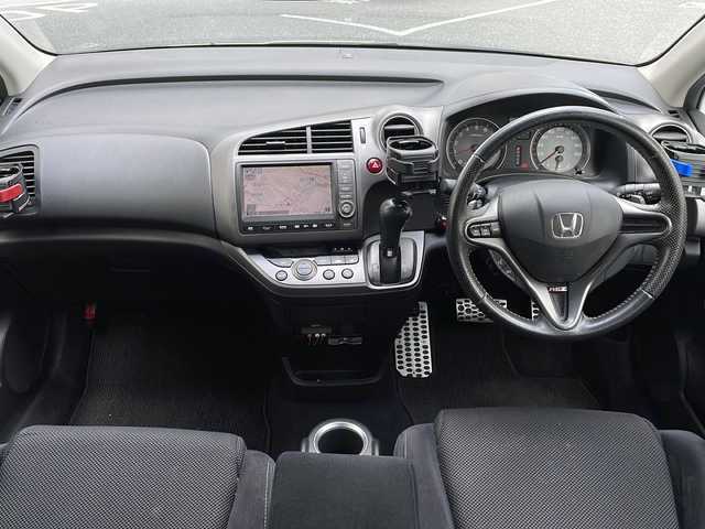 ホンダ ストリーム RSZ HDDナビエディション 神奈川県 2009(平21)年 12.9万km プレミアムホワイトパール 純正HDDインターナビ/ DVD/CD/MSV/FM/AM/社外フルセグチューナー/バックカメラ/ETC/リモコンキー/純正フロアマット/オートライト/HIDヘッドライト/フォグランプ/純正１８インチAW/ドアバイザー/保証書/取扱説明書