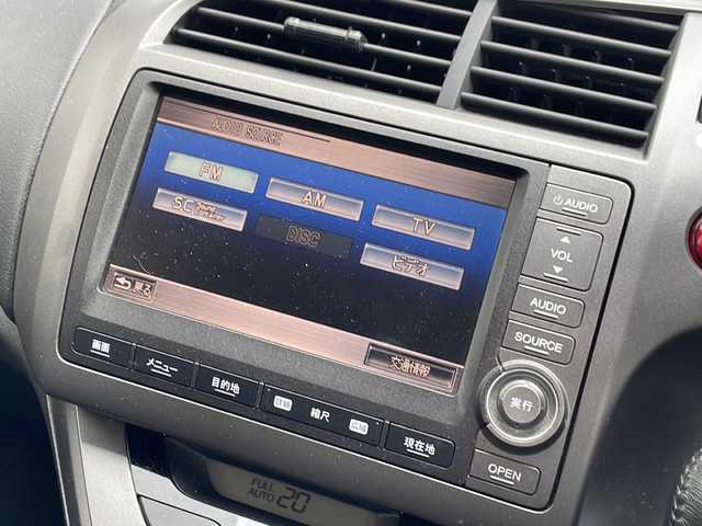 ホンダ ストリーム RSZ HDDナビエディション 神奈川県 2009(平21)年 12.9万km プレミアムホワイトパール 純正HDDインターナビ/ DVD/CD/MSV/FM/AM/社外フルセグチューナー/バックカメラ/ETC/リモコンキー/純正フロアマット/オートライト/HIDヘッドライト/フォグランプ/純正１８インチAW/ドアバイザー/保証書/取扱説明書