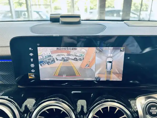 メルセデス・ベンツ ＧＬＢ２００ｄ AMGライン 大阪府 2021(令3)年 2.4万km デジタルホワイト レザーエクスクルーシブP/アドバンスドP/レーダーセーフティP/サンルーフ/HUD/ACC/黒革/メモリ付きパワーシート/シートヒーター/純正ナビ/TV/360度カメラ/純正19インチAW/LEDヘッドライト/アンビエントライト/電動リアゲート/ブラインドスポット/ワイヤレス充電