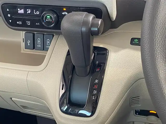 ホンダ Ｎ ＢＯＸ G L ホンダセンシング 岐阜県 2018(平30)年 3.4万km プレミアムアガットブラウンP ホンダセンシング　/メーカー純正ＳＤナビ/／フルセグテレビ／Ｂｌｕｅｔｏｏｔｈ／ＣＤ／ＤＶＤ　/純正ドライブレコーダー　/ビルトインＥＴＣ　/純正１４インチスチールホイール　/片側パワースライドドア　/コーナーセンサー/保証書/取扱説明書/ナビ取扱説明書