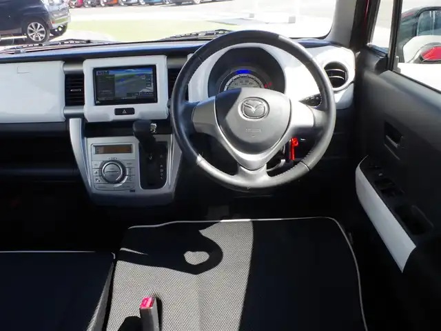 マツダ フレア クロスオーバー XS 千葉県 2015(平27)年 5万km フェニックスレッドパール/ブラック スズキセーフティサポート/アイドリングストップ/運転席シートヒーター/社外メモリーナビ/地デジTV/【DVD/CD再生機能　Bluetooth接続】/バックカメラ/ドライブレコーダー（前後撮影）/革巻きステアリング/ETC/HIDヘッドライト/フォグライト/ウインカーミラー/純正15インチアルミホイル/携帯リモコン