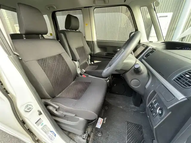 ダイハツ タント カスタム X SA 滋賀県 2014(平26)年 9.3万km パールホワイトⅢ 純正8インチナビ/【Bluetooth/CD/DVD/フルセグTV】/両側パワースライドドア/バックカメラ/衝突軽減ブレーキ/LEDヘッドライト/オートライト/前後ドライブレコーダー/社外デジタルインナーミラー/ドアバイザー/後席ロールサンシェード/プッシュスタート/スマートキー/ステアリングリモコン