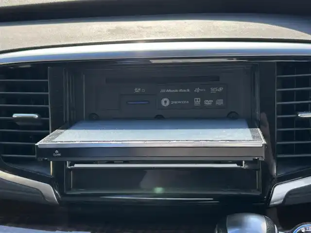 ホンダ オデッセイ ハイブリッド 東京都 2016(平28)年 7万km クリスタルブラックパール ワンオーナー/純正SDナビ/　フルセグTV/SD/CD・DVD/Bluetooth/AM・FM/バックカメラ/アダプティブクルーズコントロール/アイドリングストップ/衝突被害軽減ブレーキ/レーンキープアシスト/横滑り防止装置/純正ビルトインＥＴＣ/純正18インチアルミホイール/純正フロアマット/片側パワースライドドア/ステアリングスイッチ/プッシュスタート/カーテンエアバック/LEDヘッドライト/オートライト/パワーステアリング/パワーウィンドウ/スマートキー/ドアバイザー/保証書/取扱説明書/スペアキー