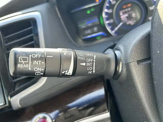 ホンダ オデッセイ ハイブリッド 東京都 2016(平28)年 7万km クリスタルブラックパール ワンオーナー/純正SDナビ/　フルセグTV/SD/CD・DVD/Bluetooth/AM・FM/バックカメラ/アダプティブクルーズコントロール/アイドリングストップ/衝突被害軽減ブレーキ/レーンキープアシスト/横滑り防止装置/純正ビルトインＥＴＣ/純正18インチアルミホイール/純正フロアマット/片側パワースライドドア/ステアリングスイッチ/プッシュスタート/カーテンエアバック/LEDヘッドライト/オートライト/パワーステアリング/パワーウィンドウ/スマートキー/ドアバイザー/保証書/取扱説明書/スペアキー