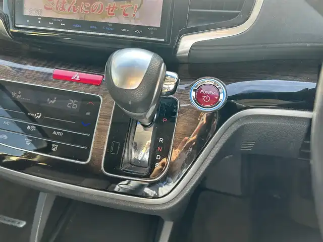 ホンダ オデッセイ ハイブリッド 東京都 2016(平28)年 7万km クリスタルブラックパール ワンオーナー/純正SDナビ/　フルセグTV/SD/CD・DVD/Bluetooth/AM・FM/バックカメラ/アダプティブクルーズコントロール/アイドリングストップ/衝突被害軽減ブレーキ/レーンキープアシスト/横滑り防止装置/純正ビルトインＥＴＣ/純正18インチアルミホイール/純正フロアマット/片側パワースライドドア/ステアリングスイッチ/プッシュスタート/カーテンエアバック/LEDヘッドライト/オートライト/パワーステアリング/パワーウィンドウ/スマートキー/ドアバイザー/保証書/取扱説明書/スペアキー