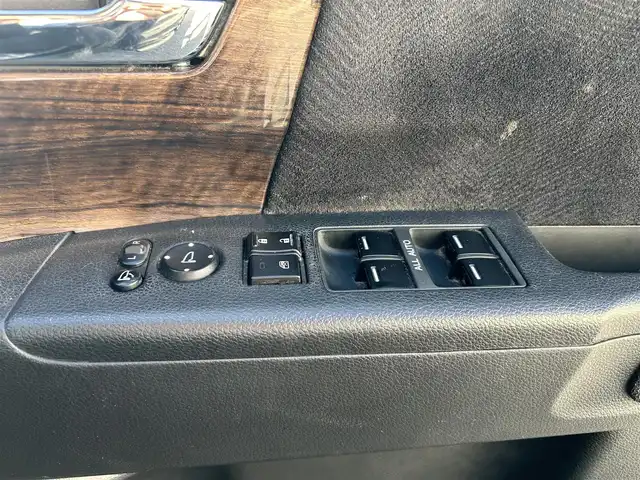 ホンダ オデッセイ ハイブリッド 東京都 2016(平28)年 7万km クリスタルブラックパール ワンオーナー/純正SDナビ/　フルセグTV/SD/CD・DVD/Bluetooth/AM・FM/バックカメラ/アダプティブクルーズコントロール/アイドリングストップ/衝突被害軽減ブレーキ/レーンキープアシスト/横滑り防止装置/純正ビルトインＥＴＣ/純正18インチアルミホイール/純正フロアマット/片側パワースライドドア/ステアリングスイッチ/プッシュスタート/カーテンエアバック/LEDヘッドライト/オートライト/パワーステアリング/パワーウィンドウ/スマートキー/ドアバイザー/保証書/取扱説明書/スペアキー