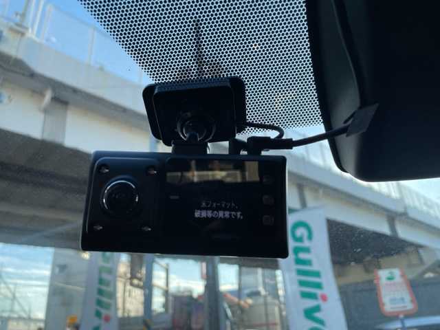 トヨタ ＲＡＶ４ G 神奈川県 2020(令2)年 2.5万km アティチュードブラックマイカ ワンオーナー/4WD/TRDエアロ/社外メモリナビ【X9NX】/・DTV/CD/DVD/BT/USB/HDMI/バックカメラ/クリアランスソナー/レザーシート/前席シートヒーター/D席2メモリ付きパワーシート/ルーフレール/ビルトインETC/前方ドライブレコーダー/パワーバックドア/トヨタセーフティセンス/・プリクラッシュセーフティ/・レーントレーシングアシスト/・オートマチックハイビーム/・ロードサインアシスト/・レーダークルーズコントロール/・先行車発進告知機能/ブラインドスポットモニター/革巻きステアリング/ステアリングヒーター/純正18インチAW/MTモード付AT/オートライト/オートマチックハイビーム/純正LEDヘッドライト/フォグランプ/プッシュEgスタート/ストップ/スマートキー/ターンランプ付電動格納ドアミラー/純正フロアマット/取扱説明書/ナビ取扱説明書/新車時保証書