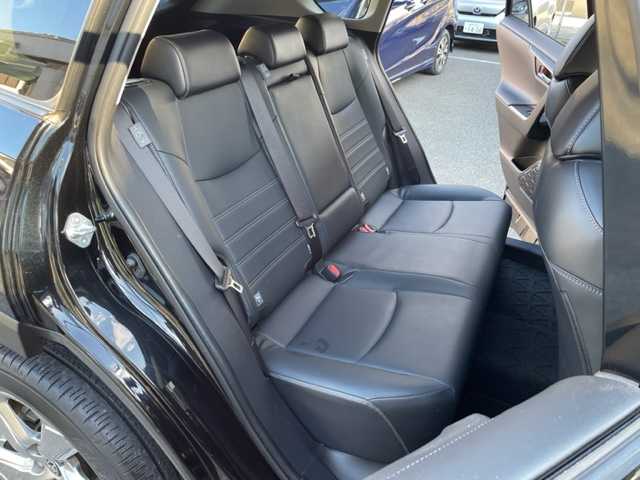 トヨタ ＲＡＶ４ G 神奈川県 2020(令2)年 2.5万km アティチュードブラックマイカ ワンオーナー/4WD/TRDエアロ/社外メモリナビ【X9NX】/・DTV/CD/DVD/BT/USB/HDMI/バックカメラ/クリアランスソナー/レザーシート/前席シートヒーター/D席2メモリ付きパワーシート/ルーフレール/ビルトインETC/前方ドライブレコーダー/パワーバックドア/トヨタセーフティセンス/・プリクラッシュセーフティ/・レーントレーシングアシスト/・オートマチックハイビーム/・ロードサインアシスト/・レーダークルーズコントロール/・先行車発進告知機能/ブラインドスポットモニター/革巻きステアリング/ステアリングヒーター/純正18インチAW/MTモード付AT/オートライト/オートマチックハイビーム/純正LEDヘッドライト/フォグランプ/プッシュEgスタート/ストップ/スマートキー/ターンランプ付電動格納ドアミラー/純正フロアマット/取扱説明書/ナビ取扱説明書/新車時保証書