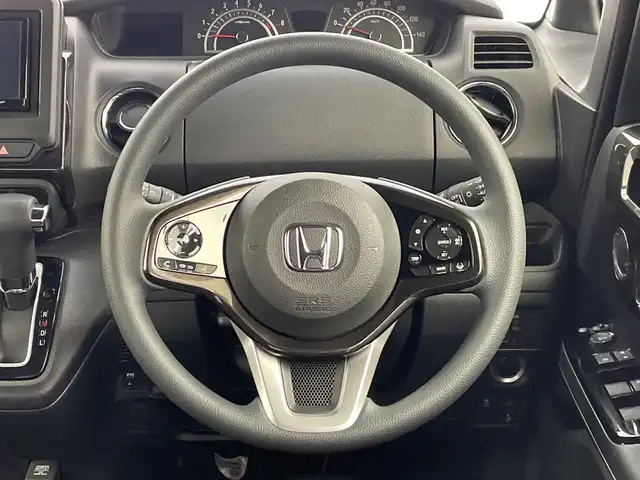 ホンダ Ｎ ＢＯＸ カスタム G L ホンダセンシング 新潟県 2019(令1)年 6.5万km プラチナホワイトパール ストラーダメモリナビ【CN-RE06D】/　TV/Bluetooth/CD/DVD/衝突被害軽減ブレーキ/レーンキープアシスト/後方コーナーセンサー/前席シートヒーター/片側パワースライドドア/ドライブレコーダー/ビルトインETC/バックモニター/アイドリングストップ/横滑り防止装置/LEDヘッドライト/オートマチックハイビーム/オートライト/禁煙車