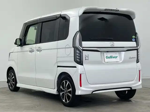 ホンダ Ｎ ＢＯＸ カスタム G L ホンダセンシング 新潟県 2019(令1)年 6.5万km プラチナホワイトパール ストラーダメモリナビ【CN-RE06D】/　TV/Bluetooth/CD/DVD/衝突被害軽減ブレーキ/レーンキープアシスト/後方コーナーセンサー/前席シートヒーター/片側パワースライドドア/ドライブレコーダー/ビルトインETC/バックモニター/アイドリングストップ/横滑り防止装置/LEDヘッドライト/オートマチックハイビーム/オートライト/禁煙車