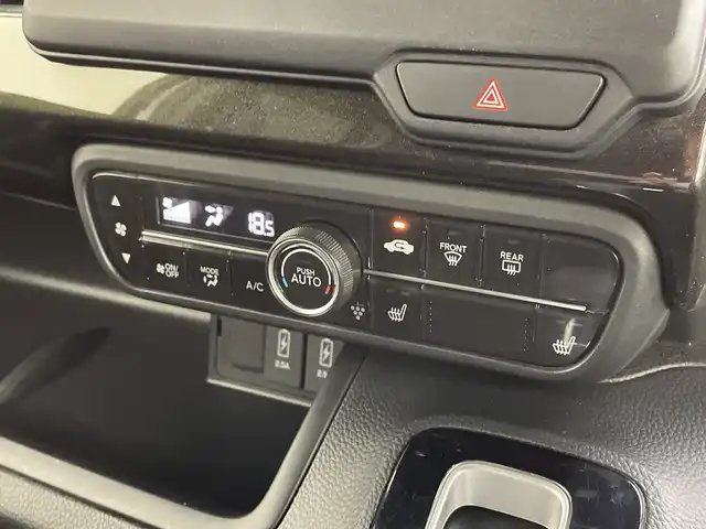 ホンダ Ｎ ＢＯＸ カスタム G L ホンダセンシング 新潟県 2019(令1)年 6.5万km プラチナホワイトパール ストラーダメモリナビ【CN-RE06D】/　TV/Bluetooth/CD/DVD/衝突被害軽減ブレーキ/レーンキープアシスト/後方コーナーセンサー/前席シートヒーター/片側パワースライドドア/ドライブレコーダー/ビルトインETC/バックモニター/アイドリングストップ/横滑り防止装置/LEDヘッドライト/オートマチックハイビーム/オートライト/禁煙車