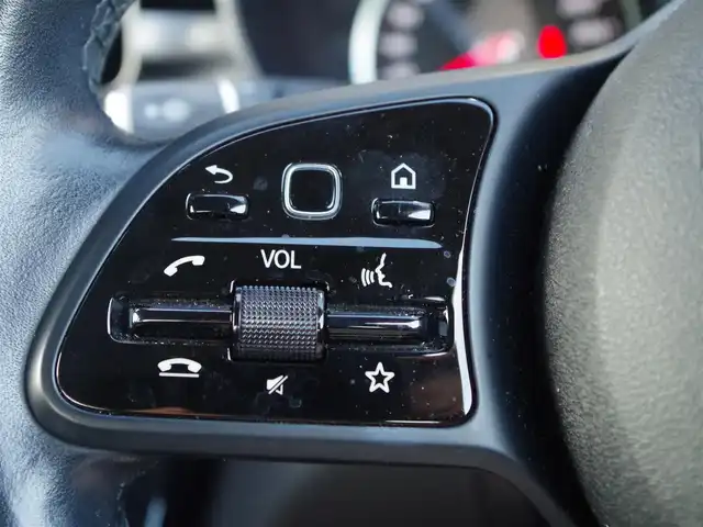 メルセデス・ベンツ Ｃ１８０ 埼玉県 2019(平31)年 3.5万km 黒 アダプティブクルーズコントロール/レーダーセーフティパッケージ/CarPlay/パークセンサー/ブラインドスポットモニター/バックカメラ/純正ナビ/ドラレコ/ETC/Bluetooth