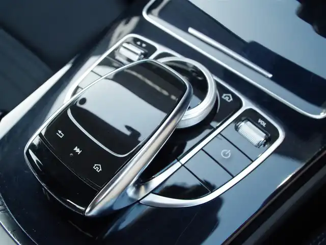 メルセデス・ベンツ Ｃ１８０ 埼玉県 2019(平31)年 3.5万km 黒 アダプティブクルーズコントロール/レーダーセーフティパッケージ/CarPlay/パークセンサー/ブラインドスポットモニター/バックカメラ/純正ナビ/ドラレコ/ETC/Bluetooth