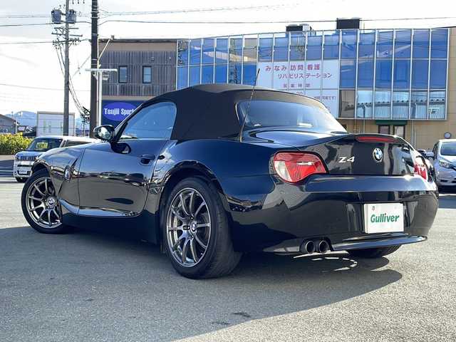 ＢＭＷ Ｚ４ ロードスター 2．5i 三重県 2008(平20)年 9.7万km サファイアブラックP ポータブルナビ/本革シート/ETC/シートヒーター/社外レーダー探知機/LEDヘッドライト/純正17インチAW/電動格納ミラー/禁煙